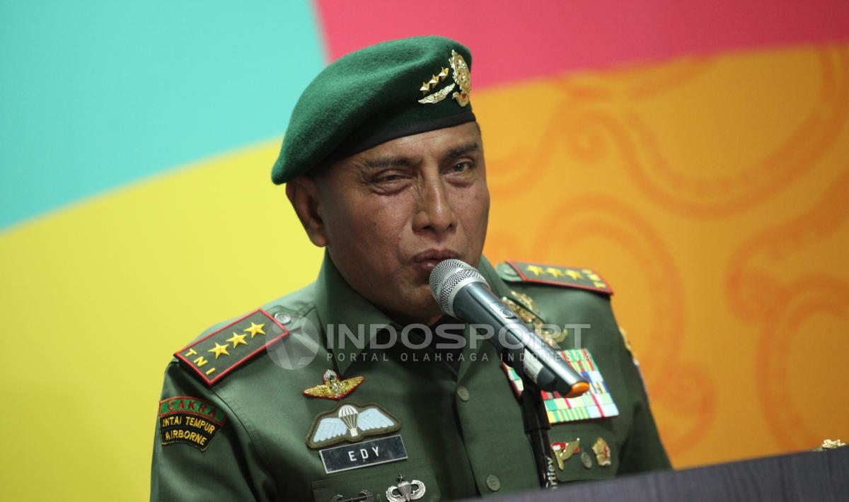 Ketua Umum PSSI, Edy Rahmayadi saat memberikan pidato dalam membahas Sepakbola Nasional. Herry Ibrahim/INDOSPORT