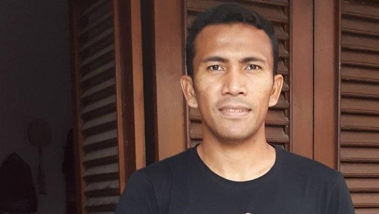 Taufiq Kasrun sangat bersedih atas kepergian seniornya, Choirul Huda. Copyright: internet