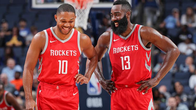 Eric Gordon dan James Harden, dua aktor kemenangan Houston Rockets atas Golden State Warriors. Copyright: INDOSPORT