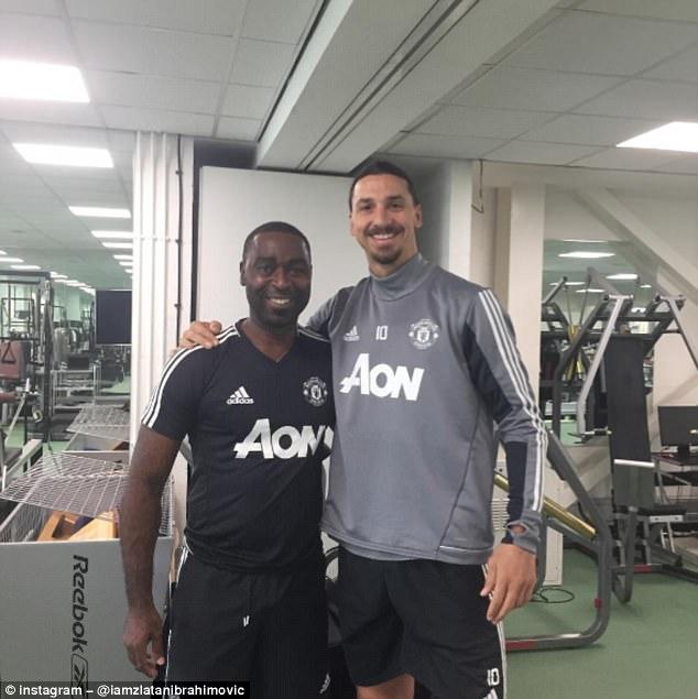 Zlatan Ibrahimovic bersama Andy Cole. Copyright: Instagram/@adnycole09