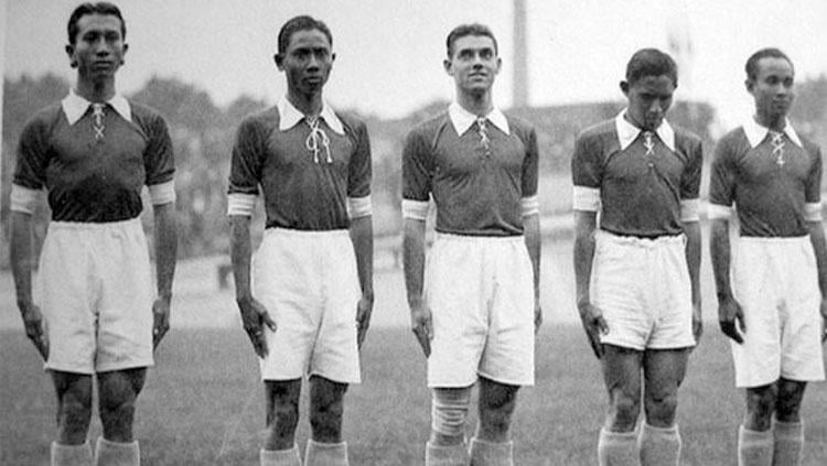 Timnas Hindia Belanda saat Piala Dunia 1938 silam. - INDOSPORT