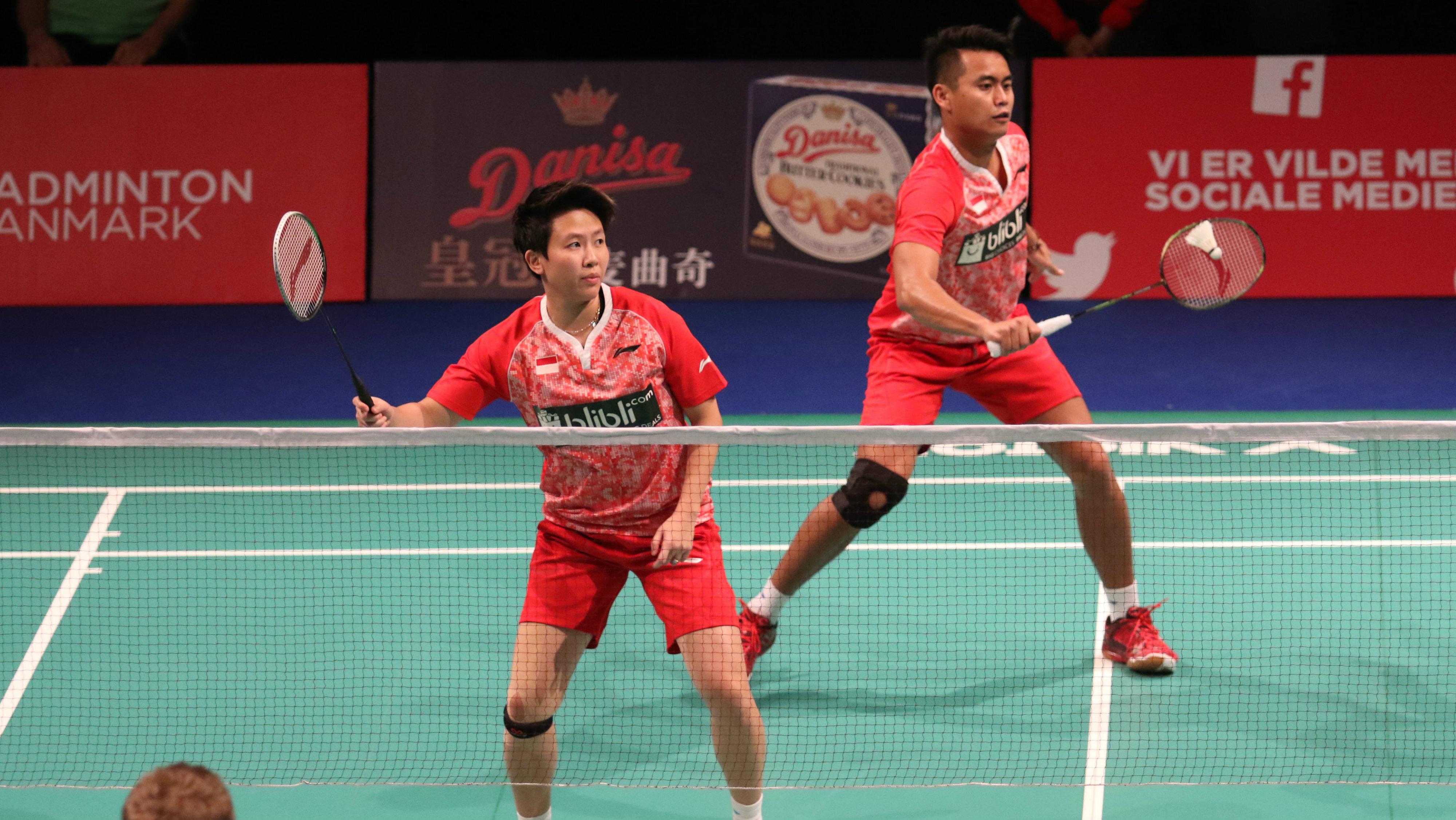 Tontowi%20Ahmad%2FLiliyana%20Natsir.