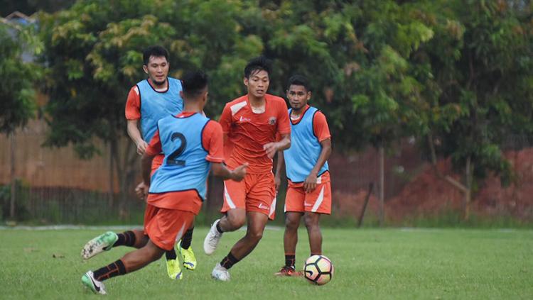 Latihan Persija Jakarta Copyright: Imammiot