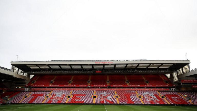 Tribun penghormatan kepada Kenny Dalglish di Anfield Copyright: Skysport