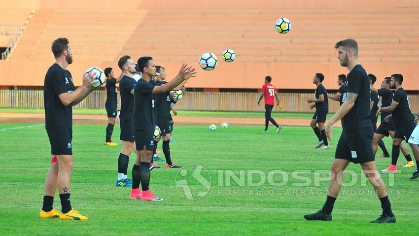 Respon PSM Makassar setelah diyatakan Tak Lolos Verivikasi AFC Copyright: Muhammad Nur basri/Indosport.com
