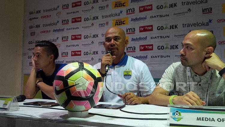 Herrie Setyawan usai laga Persib Bandung melawan Mitra Kukar. Copyright: Arif Rahman/INDOSPORT