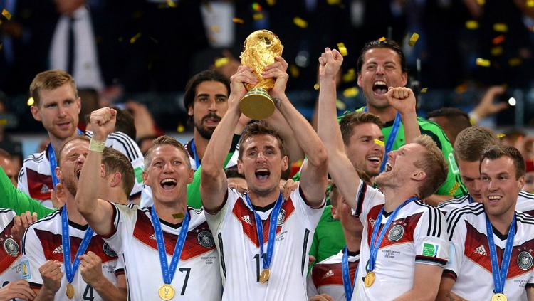 Timnas Jerman megantongi 476 miliar rupiah saat menjadi juara Piala Dunia 2014. Copyright: FIFA