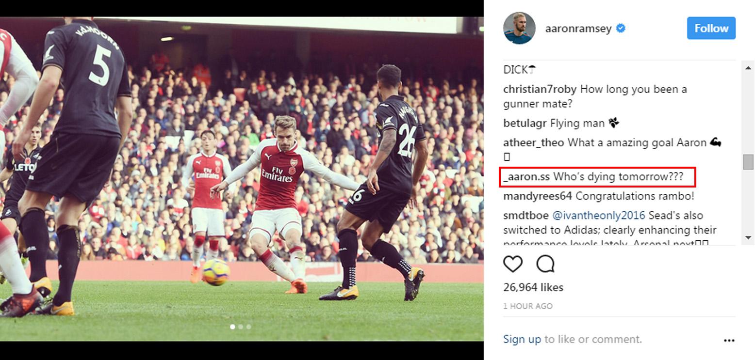 Komentar miring dari warganet di Instagram Aaron Ramsey. Copyright: Instagram Aaron Ramsey