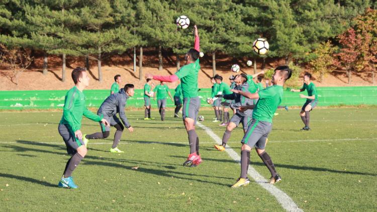 Latihan perdana Timnas U-19 di Korea Selatan. Copyright: PSSI