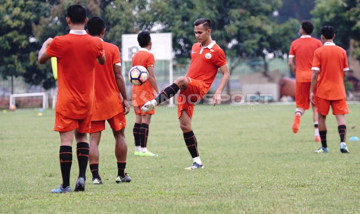 Latihan Persija Jakarta jelang melawan Persib Bandung.