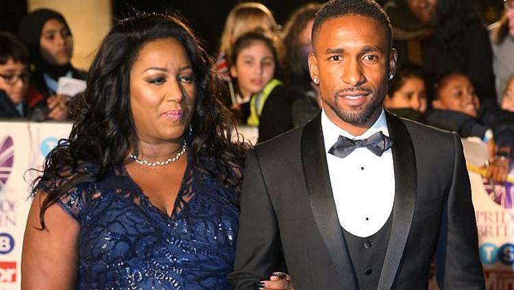 Jermain Defoe dan pasangannya. Copyright: dailymail.co.uk