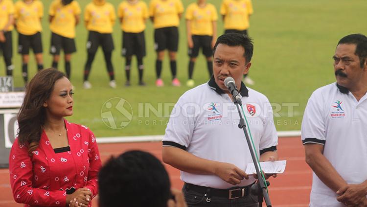 Kiri-kanan: Esti Puji Lestari, Imam Nahrawi dan FX Hadi Rudyatmo. Copyright: Arief Setiadi/INDOSPORT