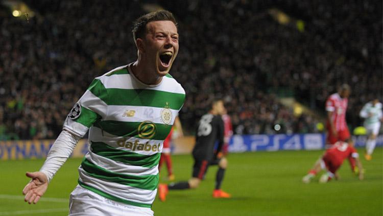 Callum McGregor melakukan selebrasi usai mencetak gol bagi Celtic. Copyright: INDOSPORT
