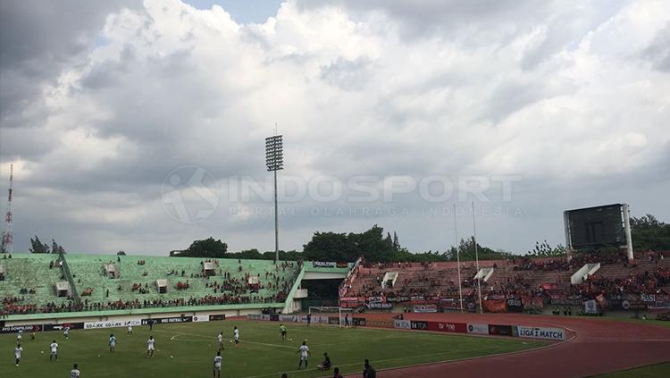 Stadion Manahan Jelang Persija vs Persib, Jumat 3/11/2017. Copyright: Muhammad Adiyaksa/INDOSPORT