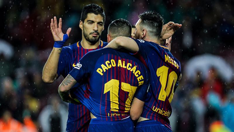 Atletico Madrid kian dekat boyong Bintang buangan Barcelona, Paco Alcacer dari Borussia Dortmund.