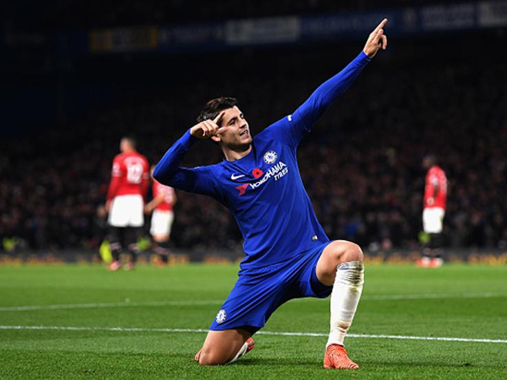 Selebrasi Alvaro Morata usai mencetak gol ke gawang Chelsea. Copyright: INDOSPORT