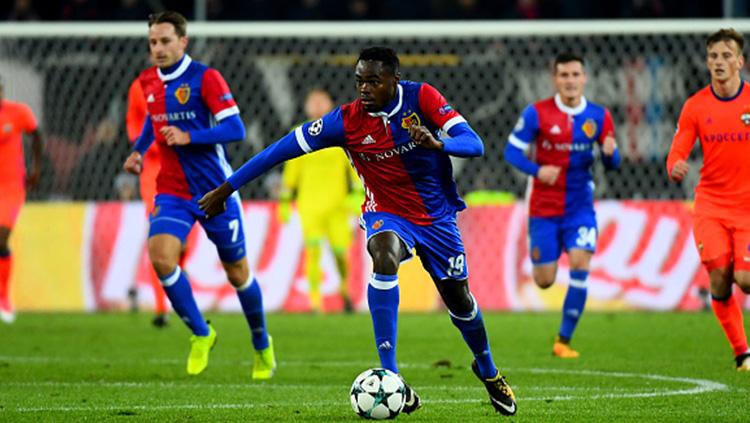 Pemain pinjaman FC Basel, Dimitri Oberlin. Copyright: INDOSPORT