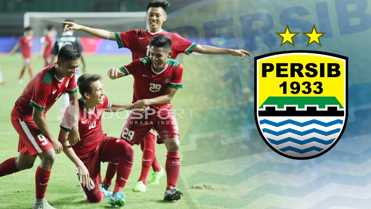 Pemain Timnas U-19 dan logo Persib Bandung. - INDOSPORT