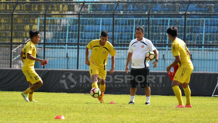 Sesi latihan Semen Padang.