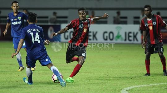 Persipura Jayapura U-19 vs Persib Bandung U-19.