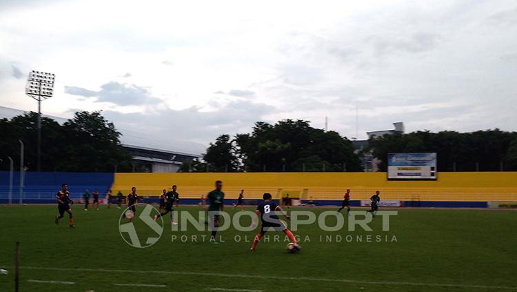 Skuat Sriwijaya FC lakoni uji coba sebelum bertandang ke Papua. Copyright: Indosport/M Effendi