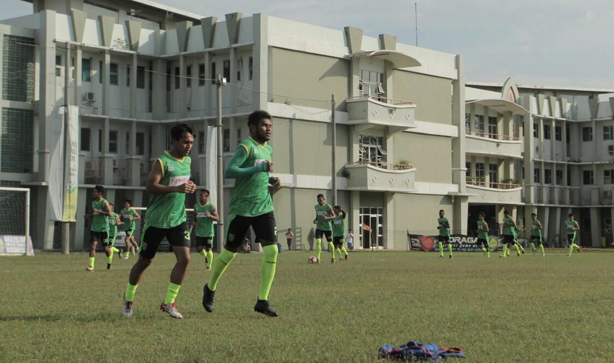 Latihan Persebaya Jelang Babak 8 Besar Liga 2. Copyright: Media Persebaya