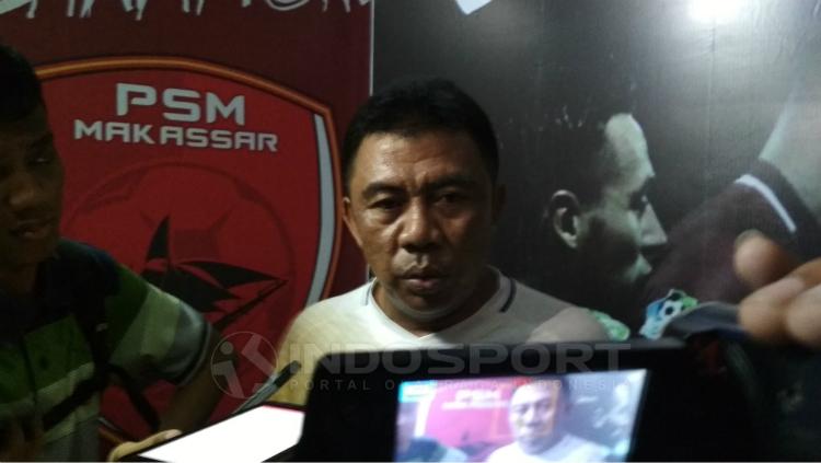 Asisten pelatih PSM Makassar, Bahar Muharram. Copyright: Basri/INDOSPORT