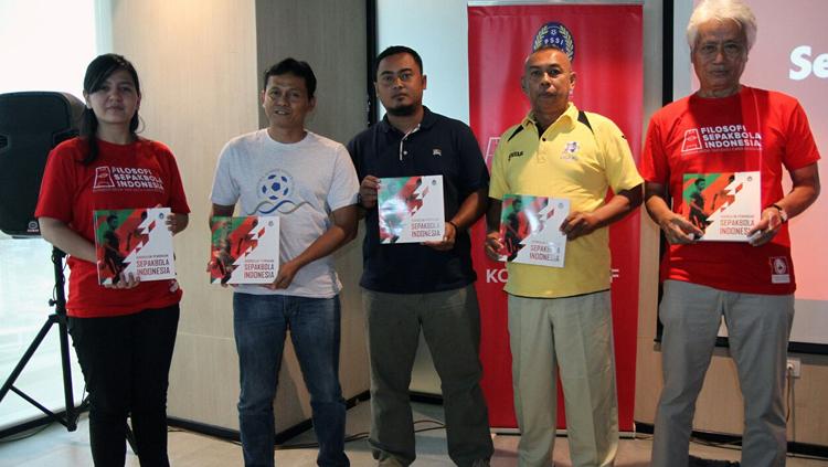 Acara peluncuran buku filosofi sepakbola indonesia.