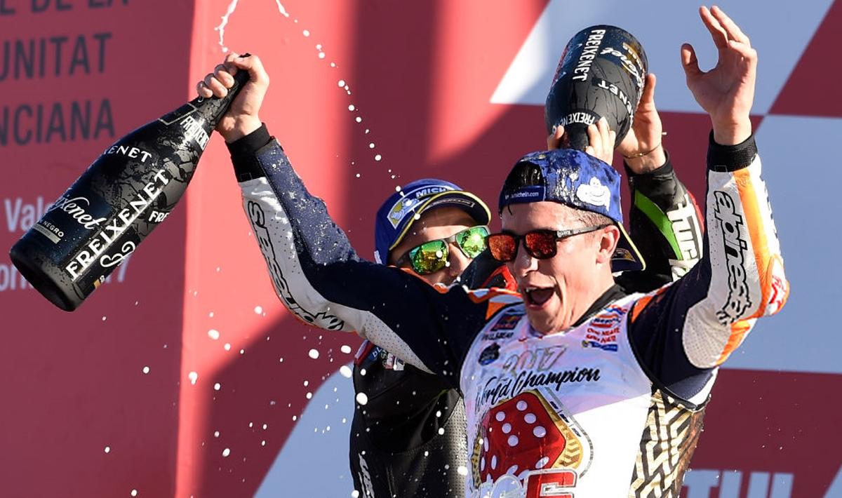 Marc Marquez merayakan kemengan sebagai juara dunia 2017.