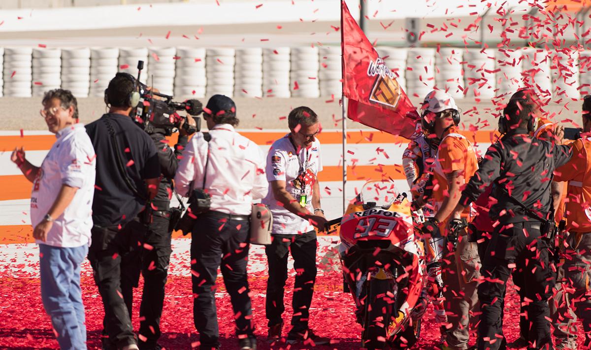 Tim Repsol Honda sudah menyiapkan motor Marc Marquez untuk merayakan juara dunia MotoGP 2017.