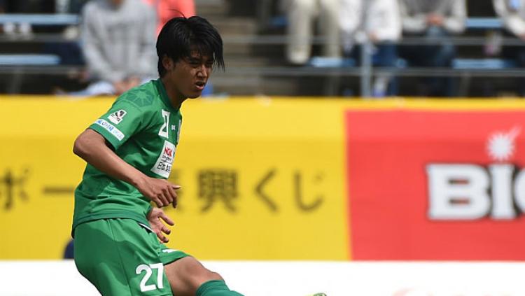 Ryutaro Karube saat masih berseragam FC Gifu. Copyright: INDOSPORT
