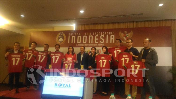 PSSI banjir sponsor. Copyright: INDOSPORT/Zainal Hasan