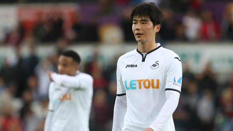 Ki Sung-yueng saat memperkuat Swansea City. Copyright: INDOSPORT