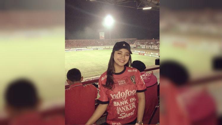 Fans cantik Bali United, Puspa Anggraeni Copyright: Dok Pribadi