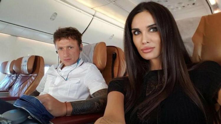 Pavel Mamaeva dan Istrinya.
