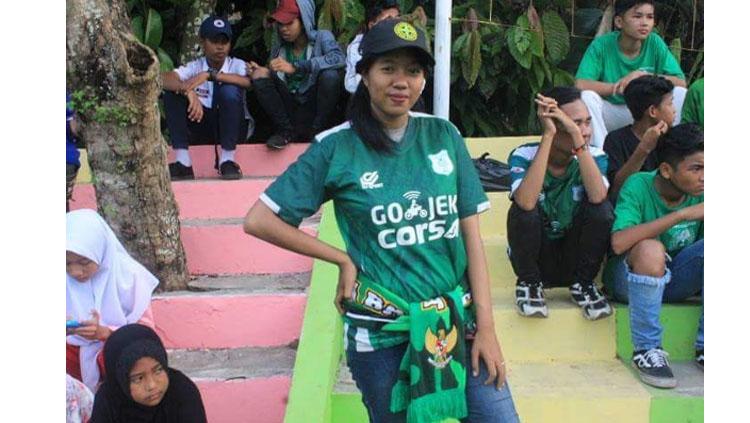 Rabiul Adawiyah, supporter wanita PSM Medan.