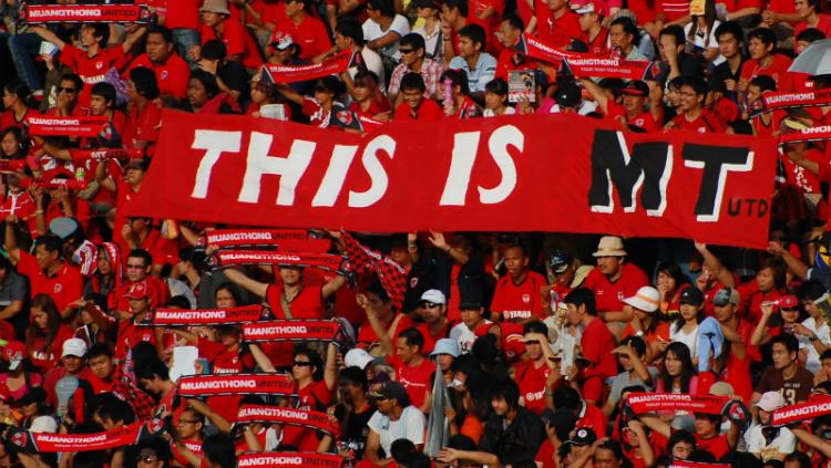 Suporter Muangthong United Copyright: Jakarta Casual