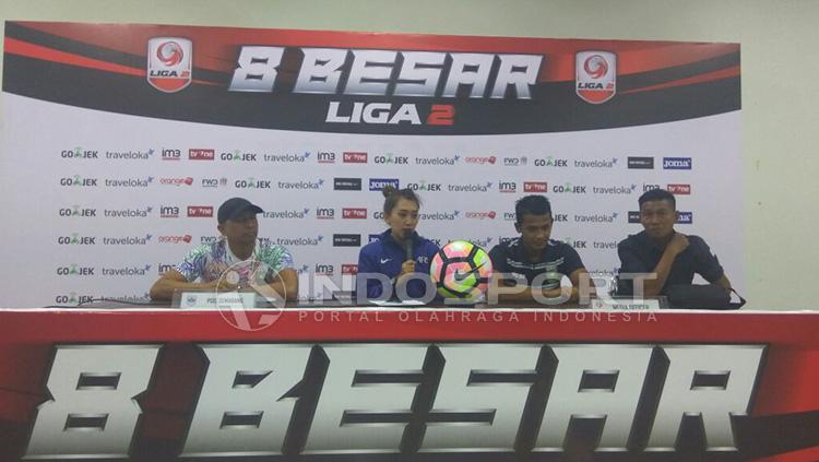 Konferensi pers PSPS usai laga babak 8 Besar Liga 2. Copyright: Indosport/Arif Rahman