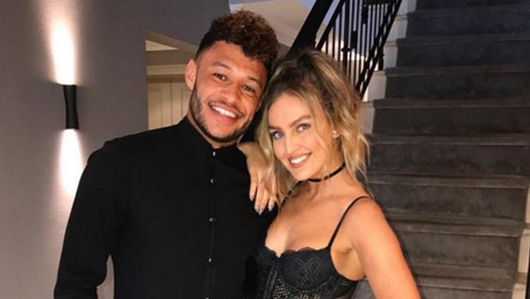 Perrie Edwards dan Alex Oxlade-Chamberlain. Copyright: Instagram@PerrieEdwards