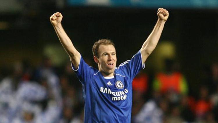 Arjen Robben saat memperkuat Chelsea. Copyright: INDOSPORT