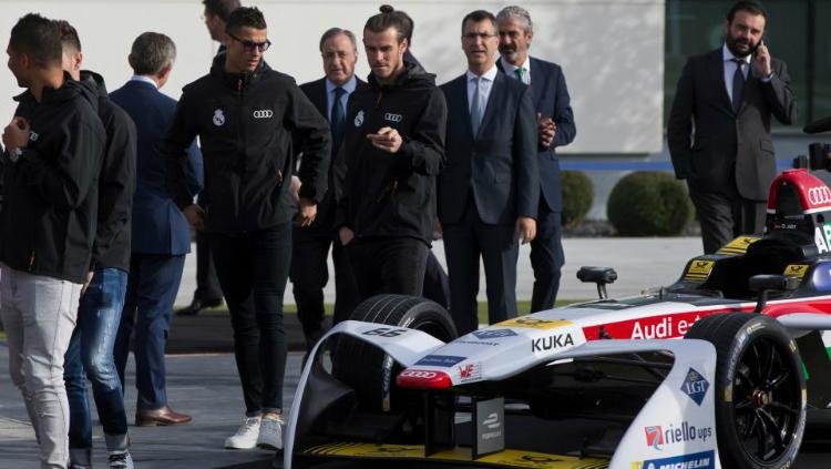 Real Madrid saat acara penyerahan mobil gratis Audi