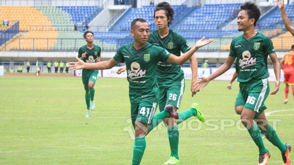 Persebaya vs Martapura Copyright: Arif Rahman/Indosport.com