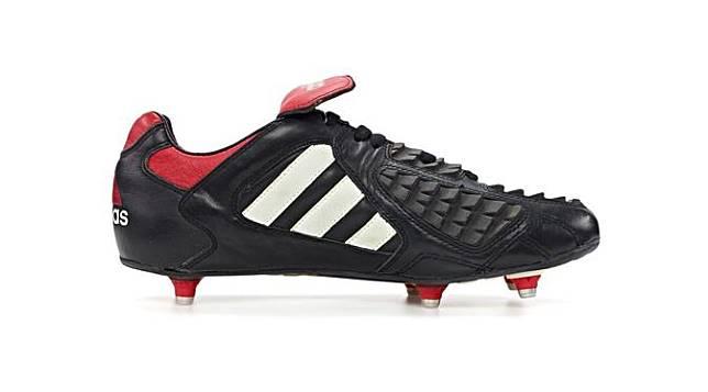 Sepatu bola shop adidas beckham