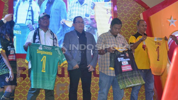 Presiden Sriwijaya FC dan kelompok suporter Sriwijaya FC. Copyright: INDOSPORT/ Muhammad Effendi