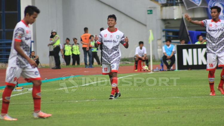 Pemain Martapura FC saat melakukan selebrasi. Copyright: Arif Rahman/INDOSPORT