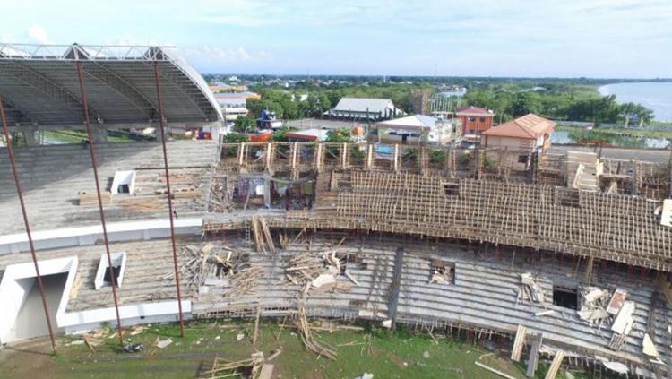 Stadion Barombong Roboh beberapa tahun lalu.