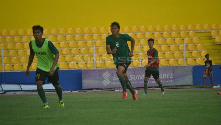 Adam Alis Latihan Perdana di Sriwijaya FC. Copyright: Muhammad Effendi/INDOSPORT