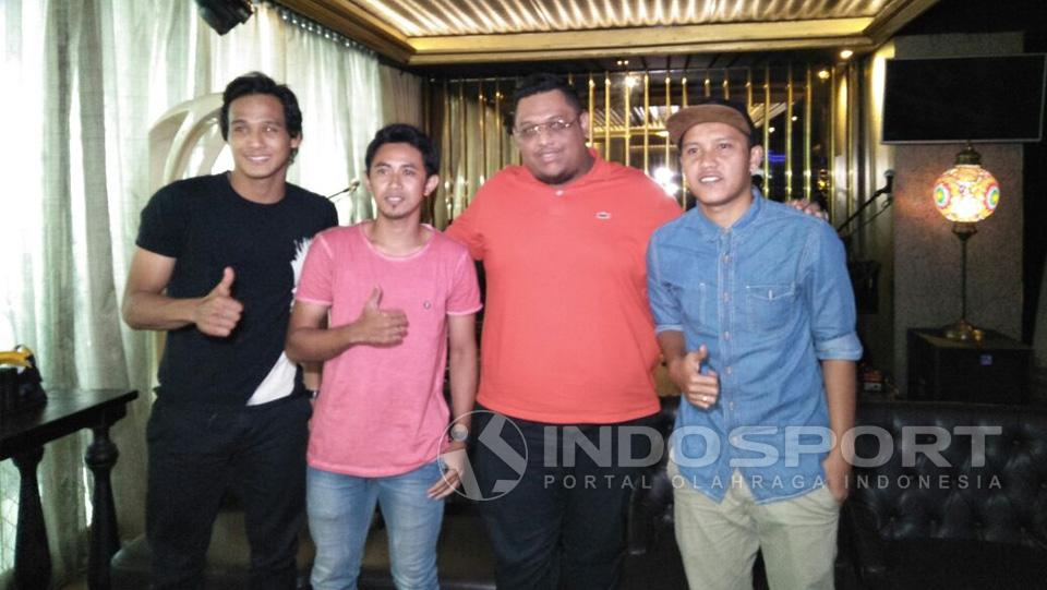 Borneo FC tanda tangani pemain baru Copyright: Petrus Manus DaYerimon/Indosport.com