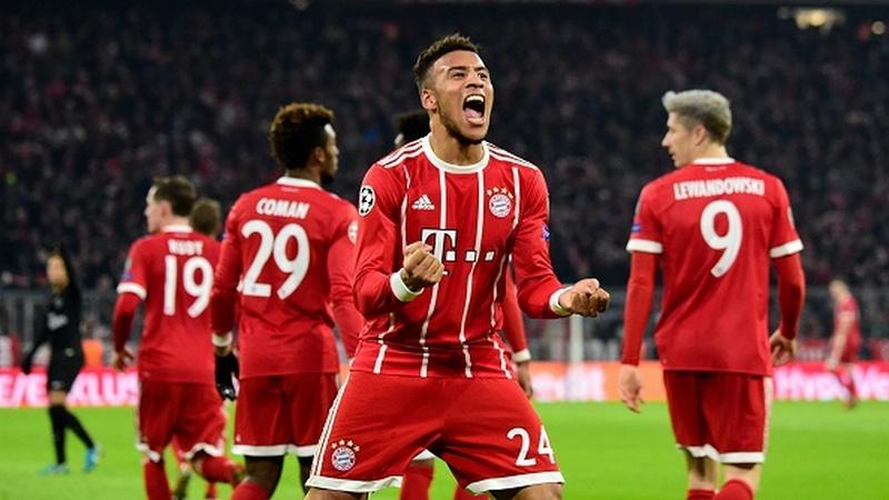 Corentin Tolisso merayakan gol yang ia cetak ke gawang PSG.
