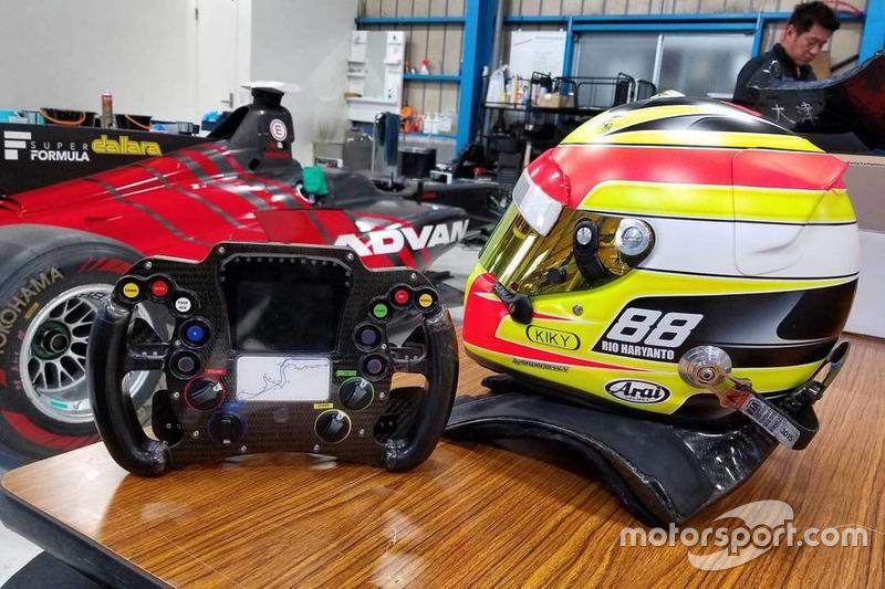 Teknologi mobil balap Super Formula Rio Haryanto Copyright: Motorsport